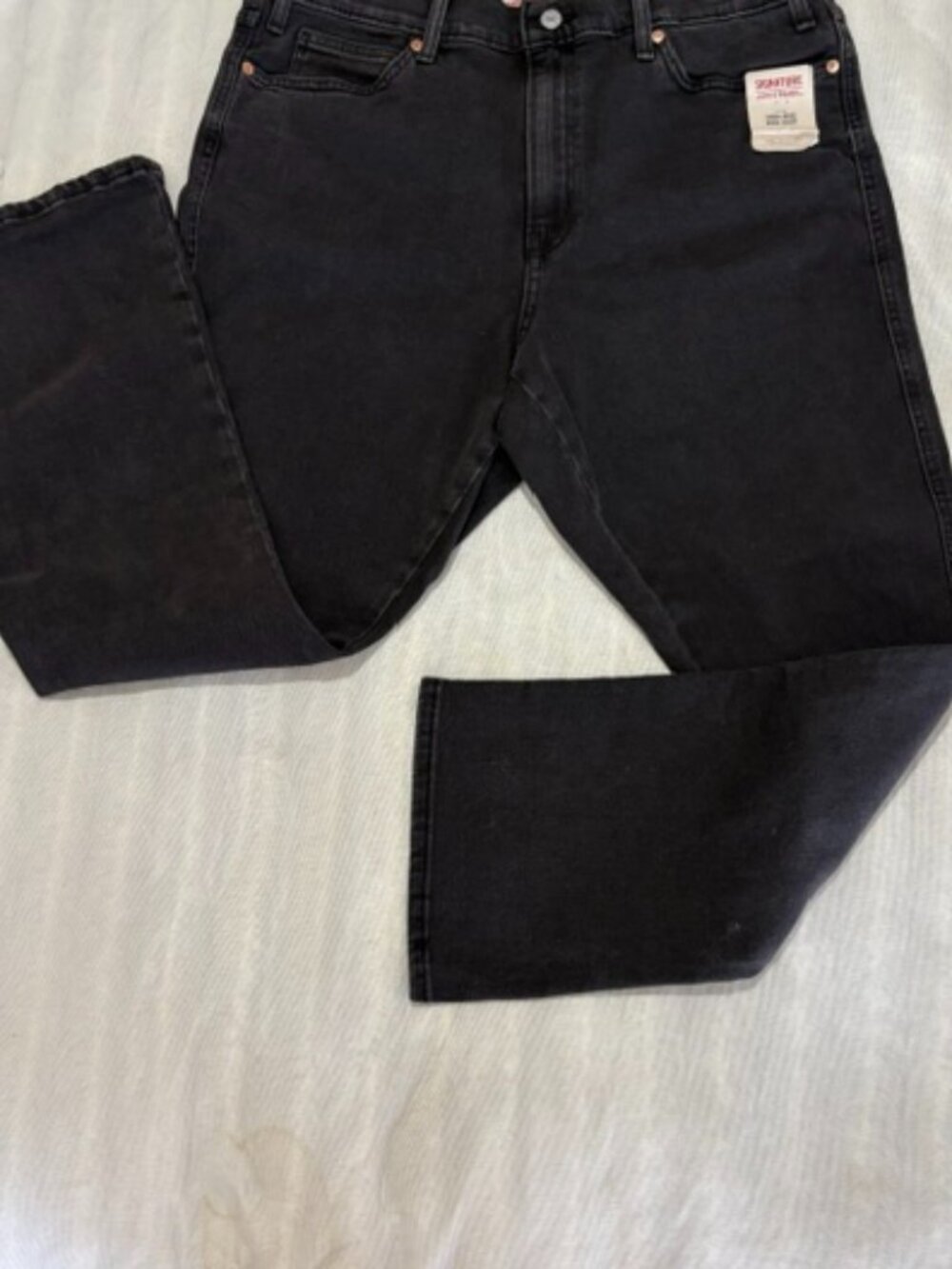 Levis